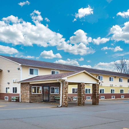 Super 8 By Wyndham Fort Madison Экстерьер фото