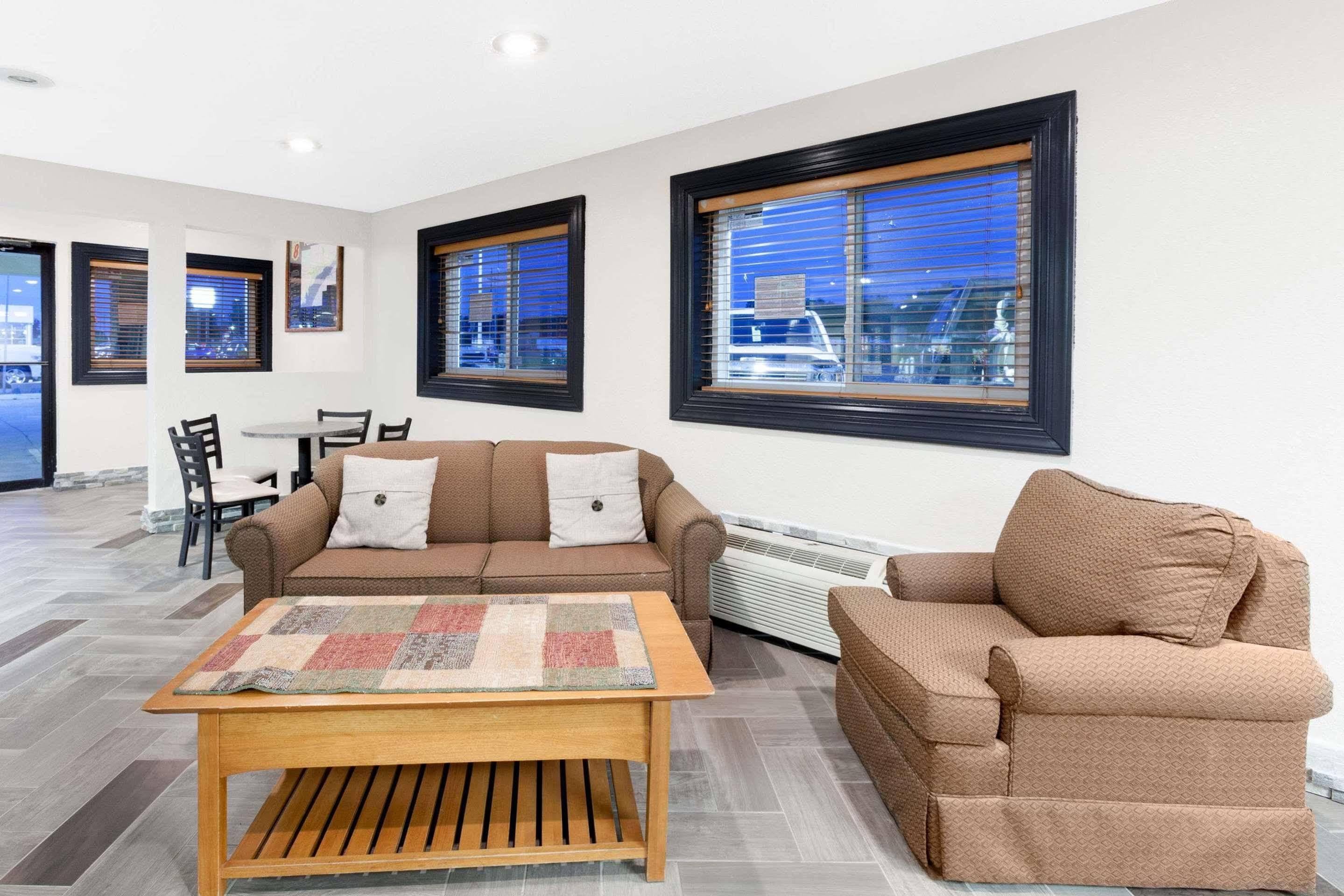 Super 8 By Wyndham Fort Madison Экстерьер фото